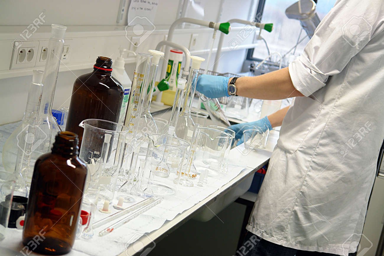 Nettoyage de laboratoires